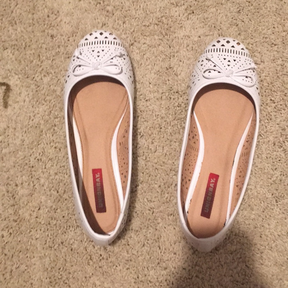 Union bay white flats